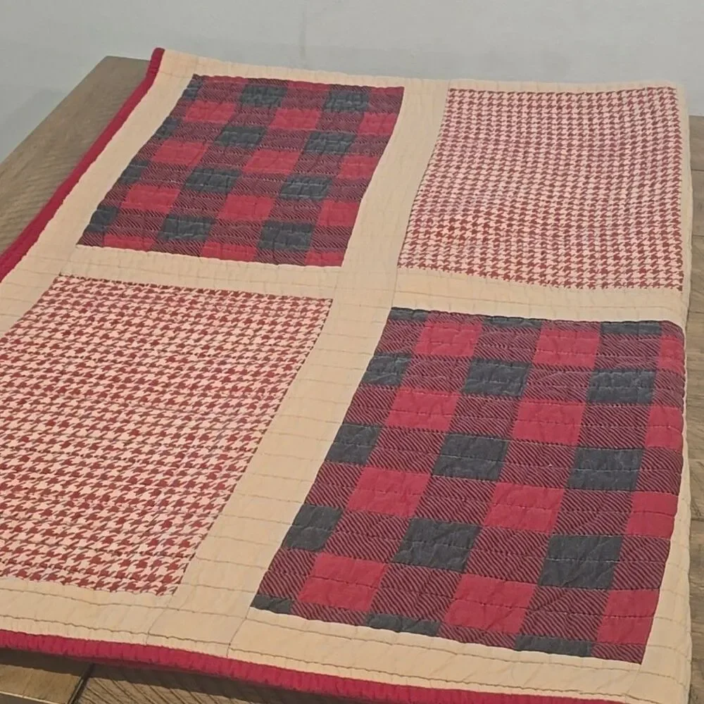 Vintage Woolrich Cotton Plaid Patchwork twin quilt 70